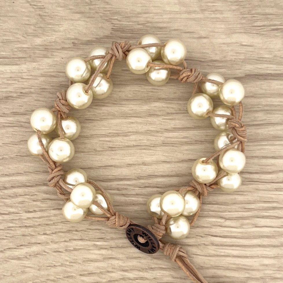 Cream Glass Pearl | Laurel