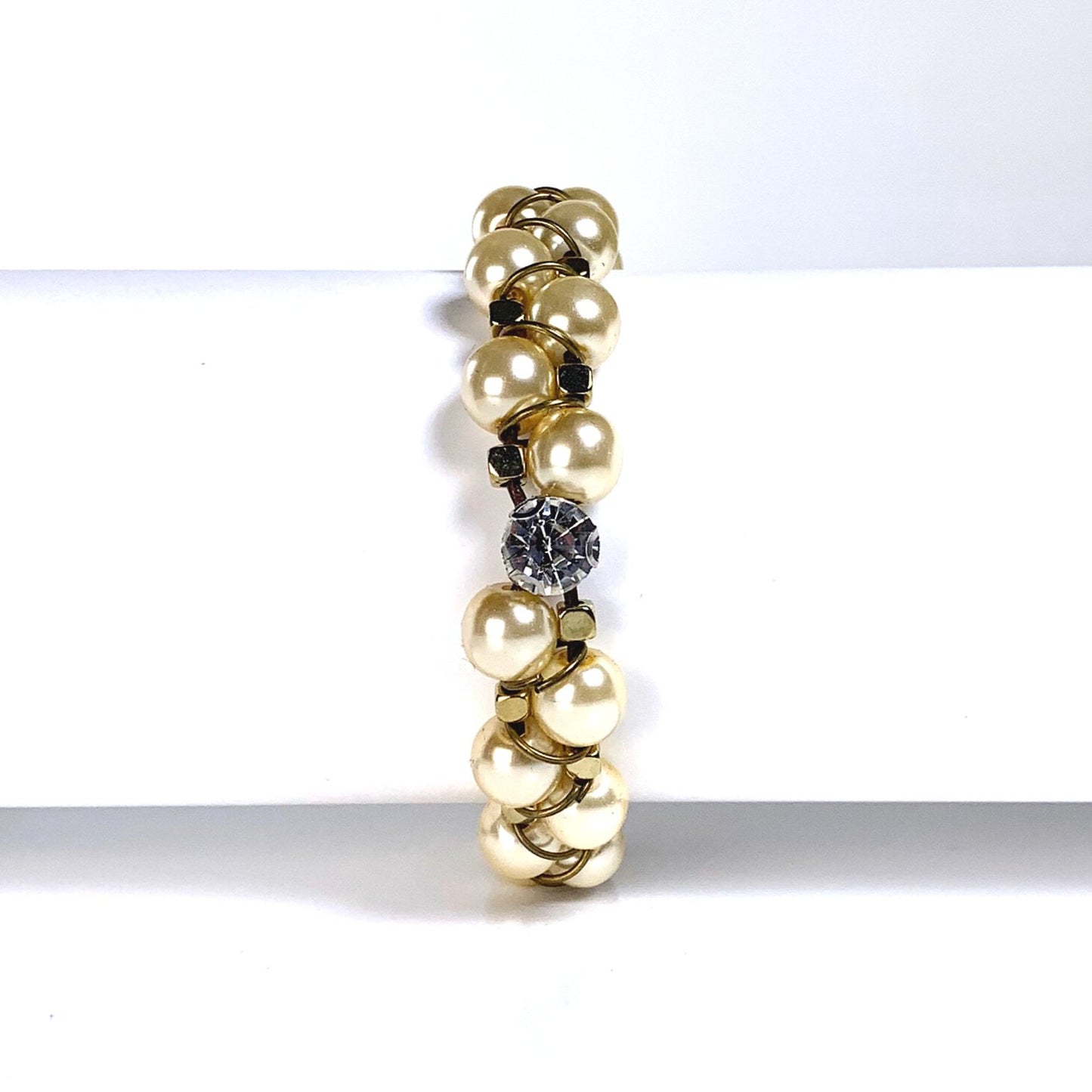 Fancy Cream Pearl by Willamy.com